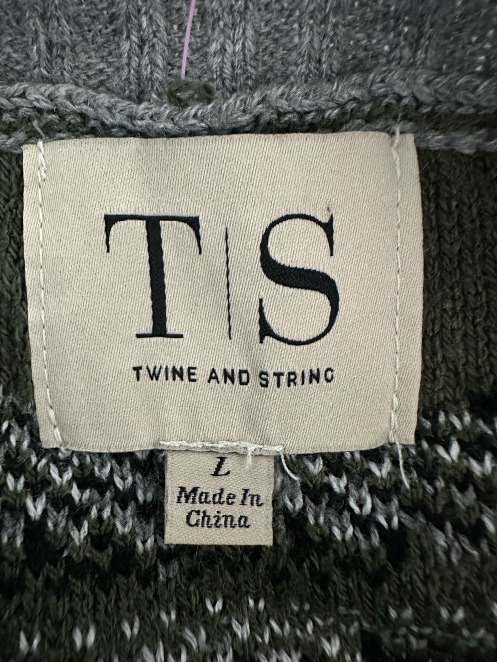 Twine and String Modern Art Floral V-Neck sweater gray and white size large - Picture 3 of 5